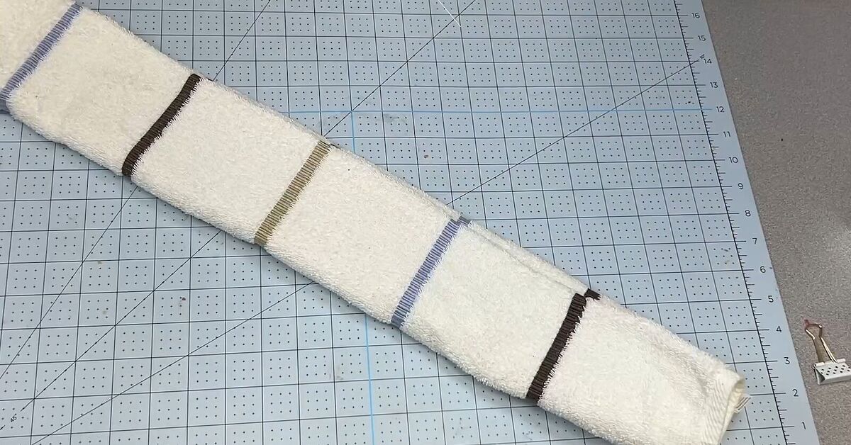 How To Make a Towel Cake: A Cute and Practical Housewarming Gift