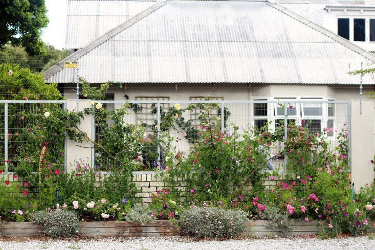 Trending on Gardenista: Vacation House Gardens
