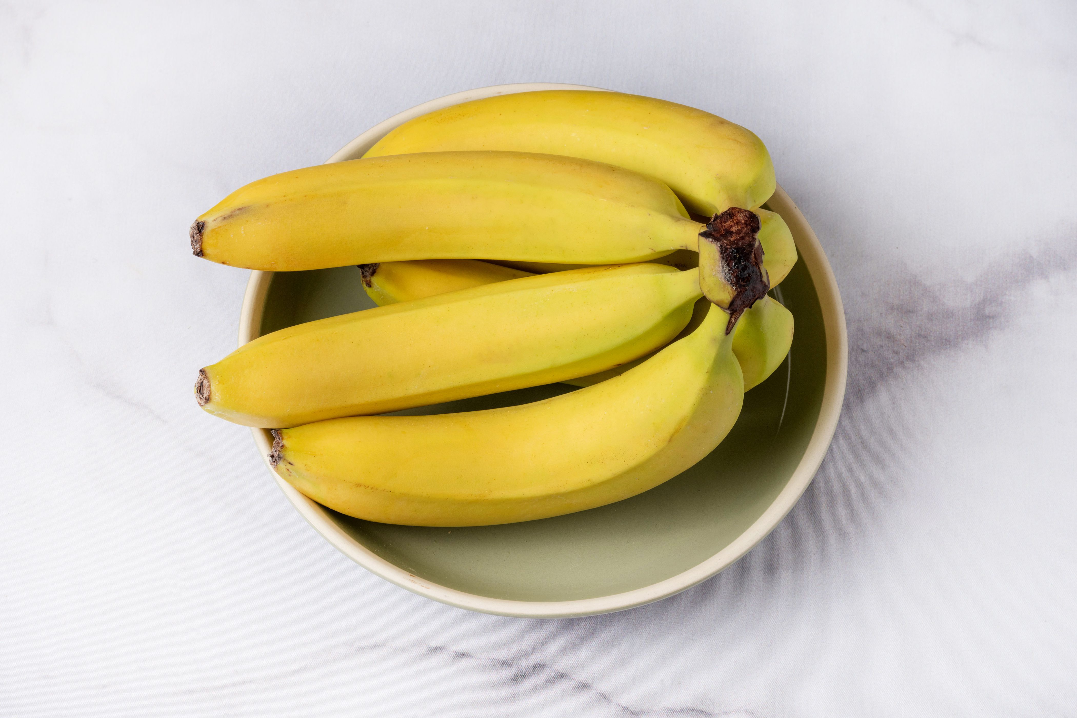 How to Store Bananas